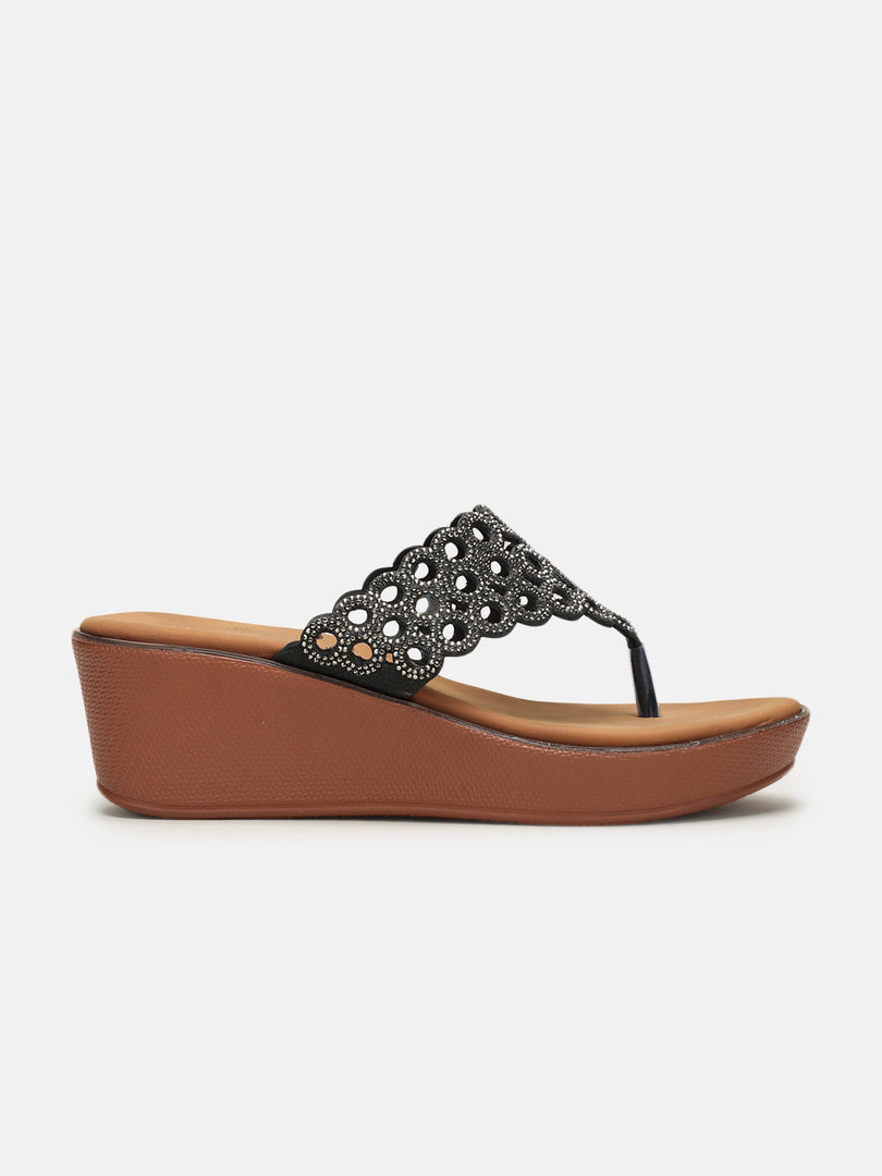 Embellished-Flatform-Sandals-Heels