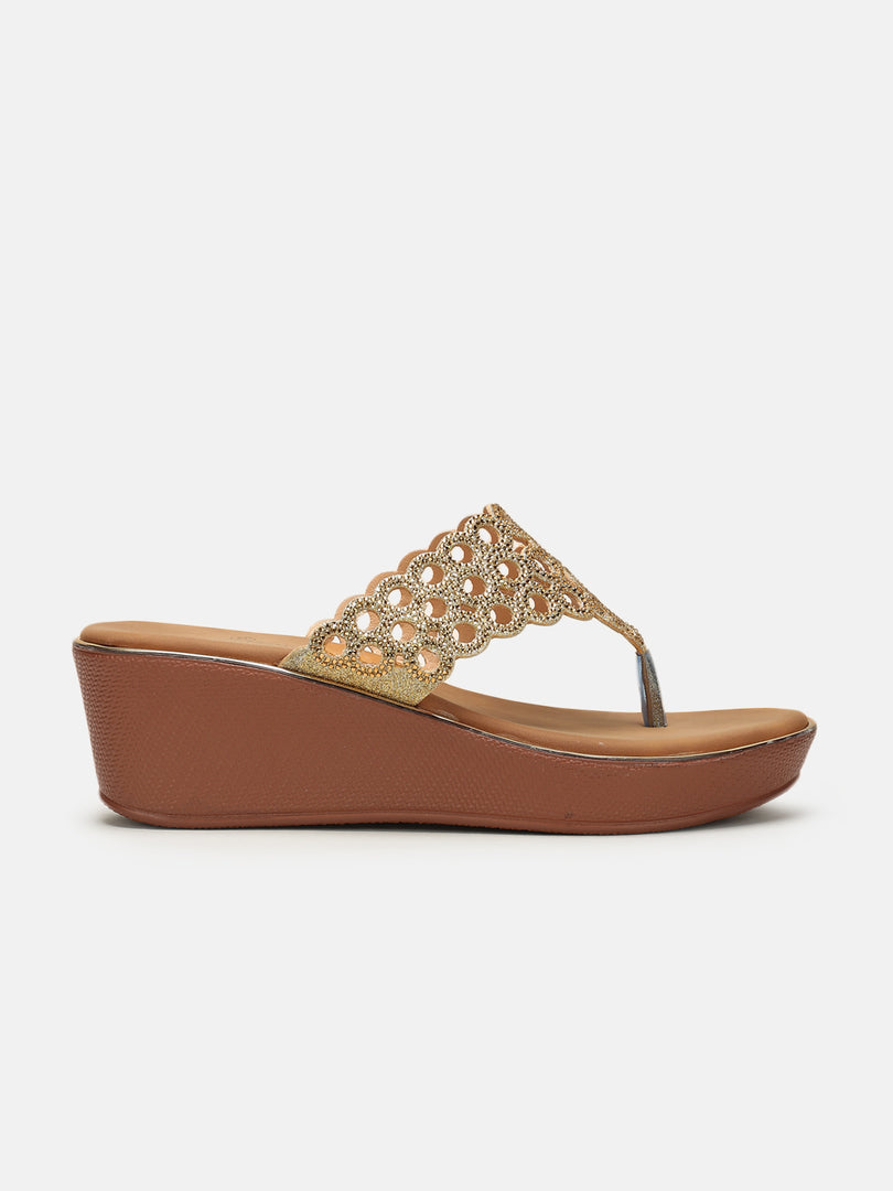 Embellished-Flatform-Sandals-Heels