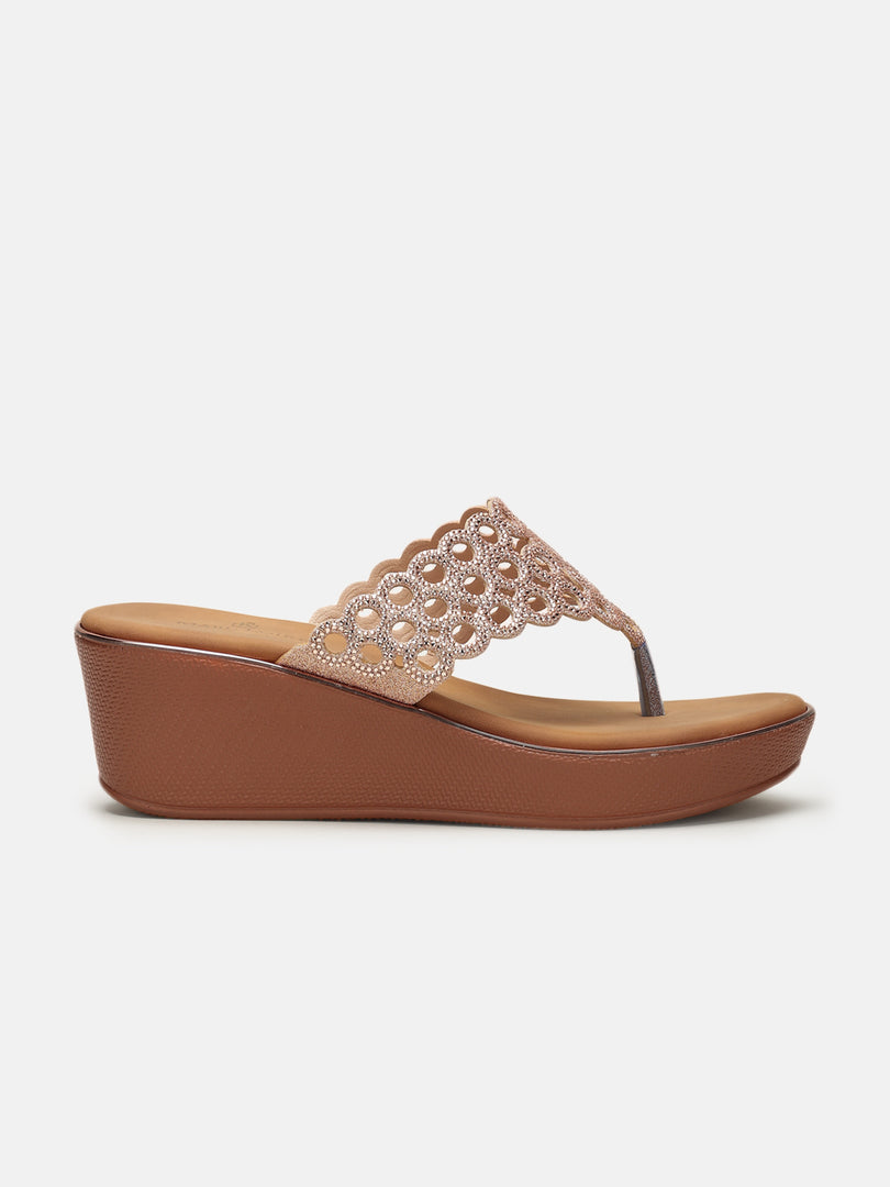 Embellished-Flatform-Sandals-Heels