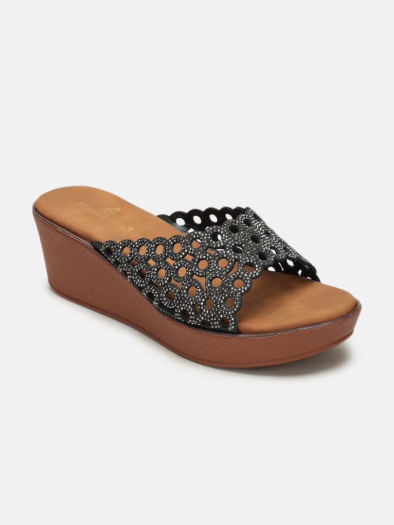 Embellished-Flatform-Sandals-Heels