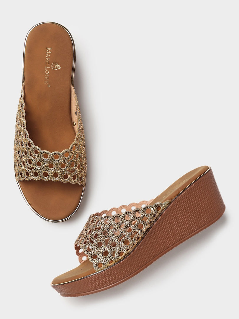Embellished-Flatform-Sandals-Heels