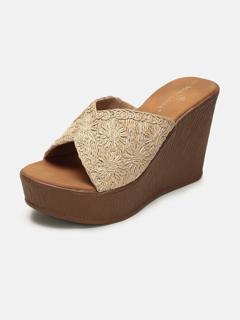Textured-Wedge-Sandals-Heels