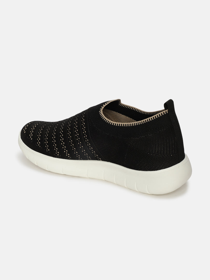 Women Lightweight Comfort Slip-On Sneakers