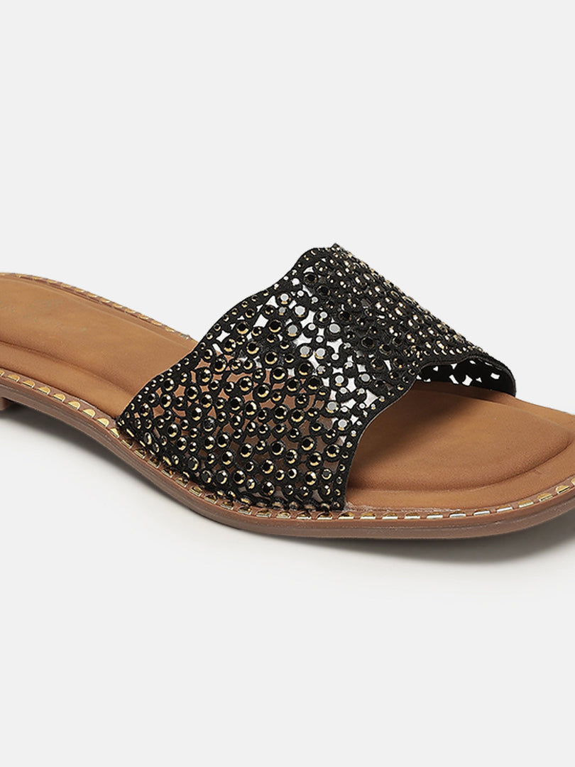 Marc Loire Women Black Embellished Flats