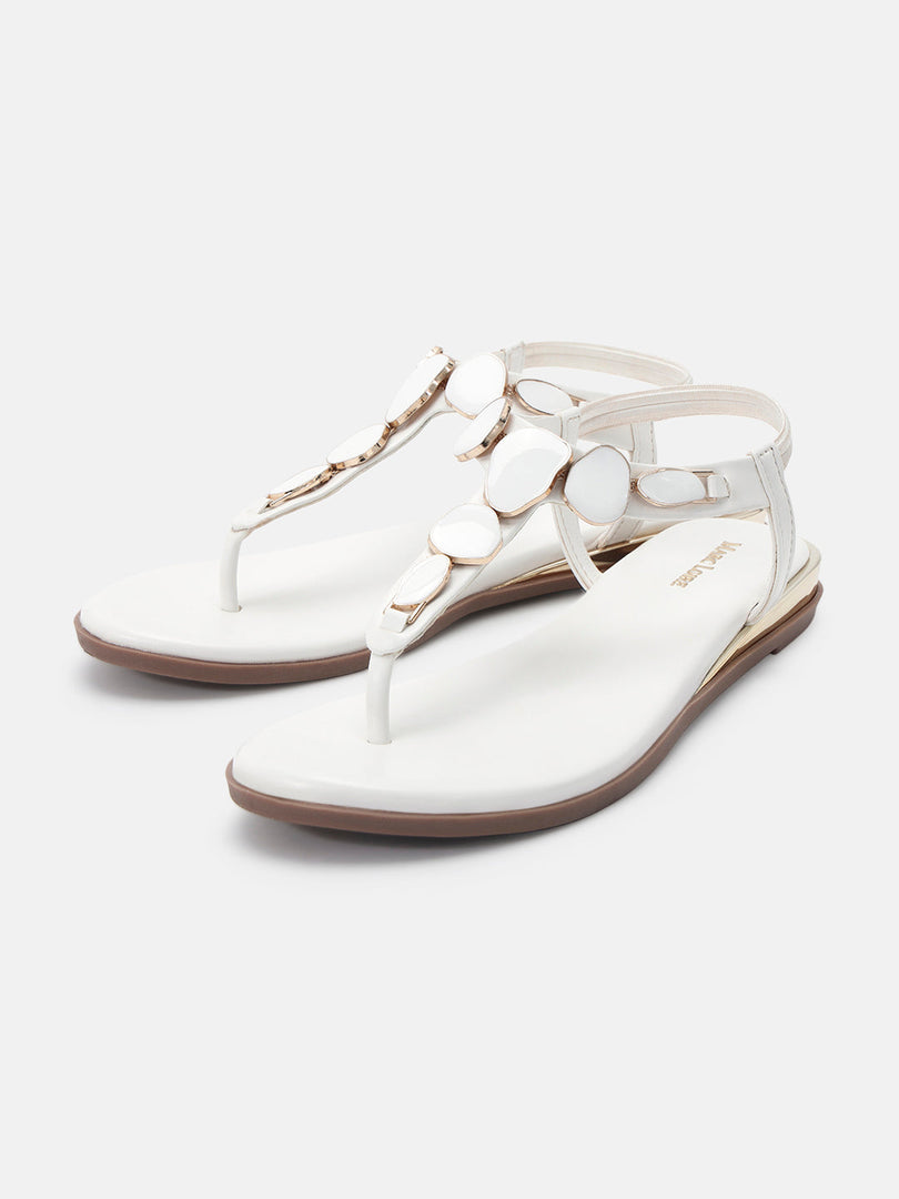 Marc Loire Womens White Backstrap Solid Flats Sandals