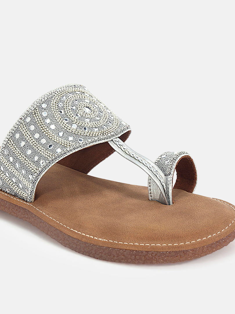 Marc Loire Womens Silver Ethnic Round Toe Flats