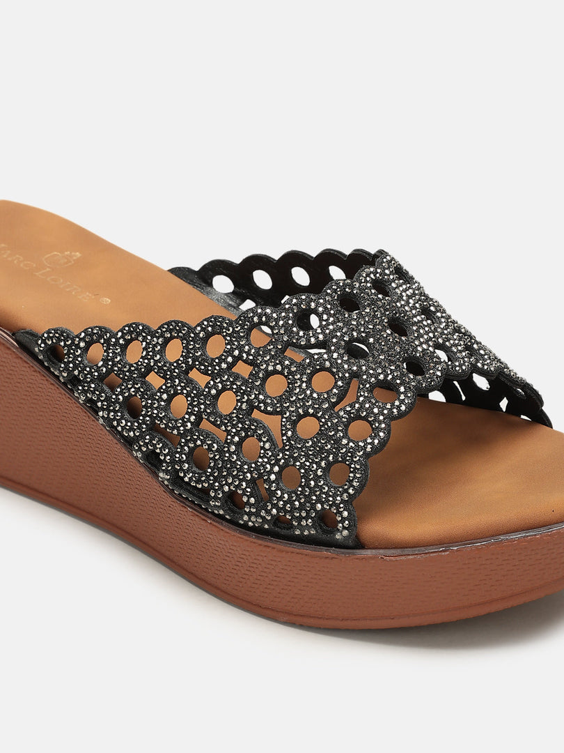 Marc Loire Womes Black Flatform Heels