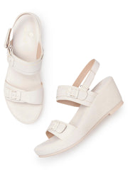 Marc Loire Womes Cream Casual Backstrap Fashion Sandals Heels