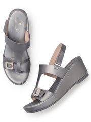 Marc Loire Womes Gun Metal Casual Backstrap Fashion Sandals Heels
