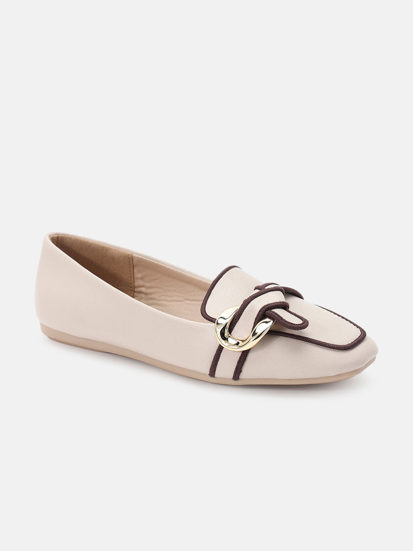 Marc Loire Womens Cream Fashion Slip-On Loafers