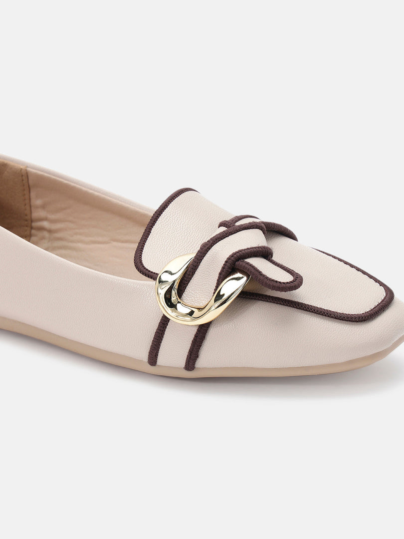 Marc Loire Womens Cream Fashion Slip-On Loafers