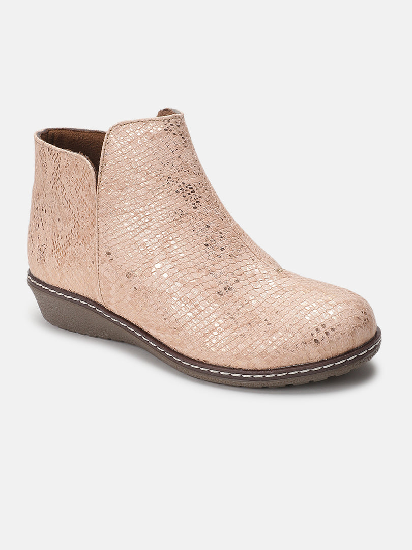 Embellished Wedge Heels (Boots)